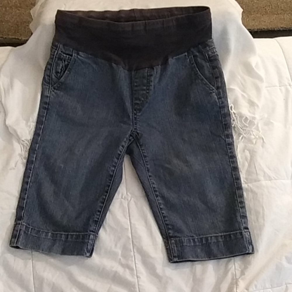 Maternity Capri